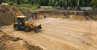 Разработка котлована Малоярославец, цена от 318 руб./м3.